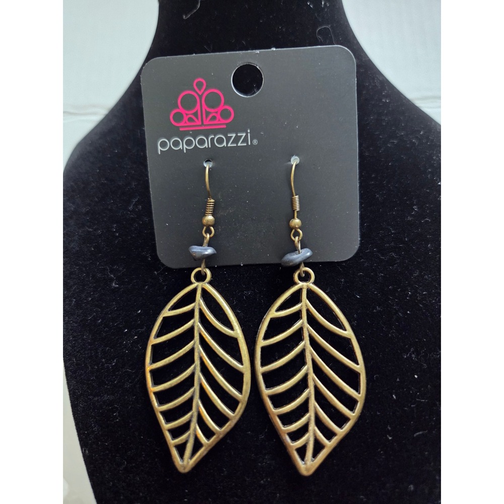 Paparazzi Leaf Drop Earrings Women OS Brass Antiqued Openwork Filigree Dangle